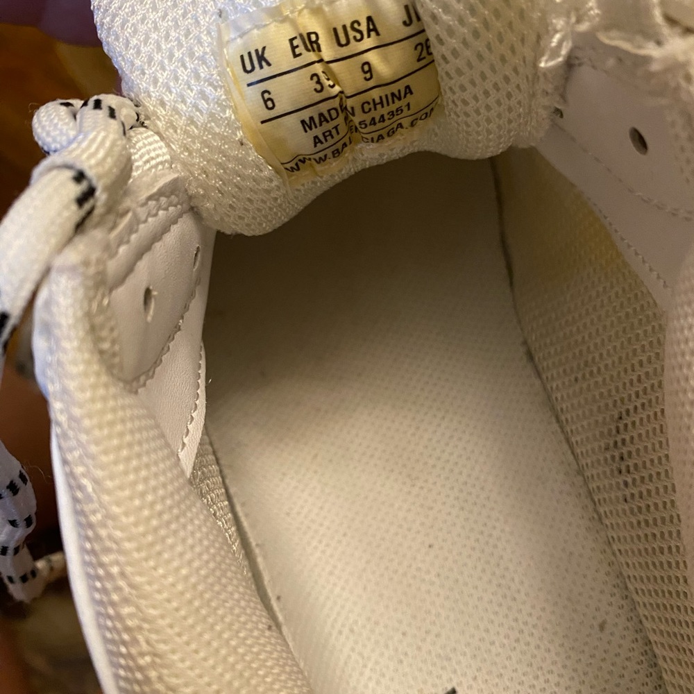 Women shoes size 9 slightly worn - Picture 3 of 4